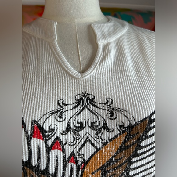 ✖️SOLD✖️Urban Outfitters Eagle Thermal Notch Neck Long Sleeve Large - Picture 5 of 11